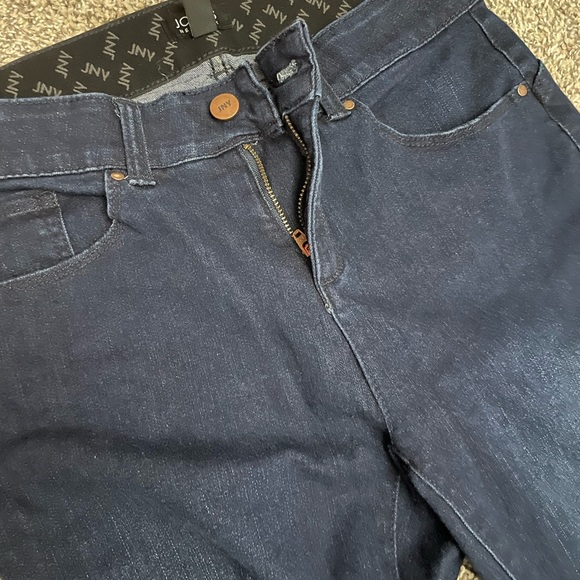 Classic blue jeans - Picture 2 of 2